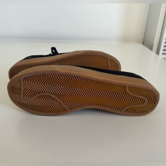 Deadstock MENS NIKE COURT LEGACY CNVS CW6539 004 “Black Gum” SIZE 6 - Picture 6 of 6